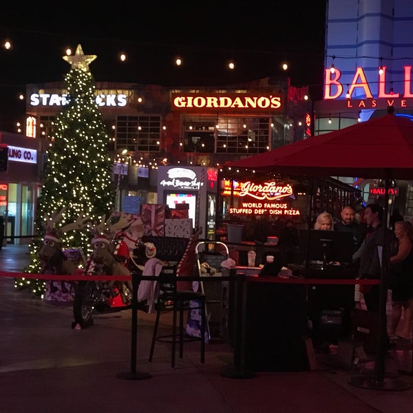 11/27/2017 tarihinde Kurst H.ziyaretçi tarafından Grand Bazaar Shops Las Vegas'de çekilen fotoğraf