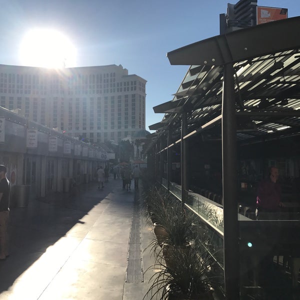3/15/2017 tarihinde Kurst H.ziyaretçi tarafından Grand Bazaar Shops Las Vegas'de çekilen fotoğraf