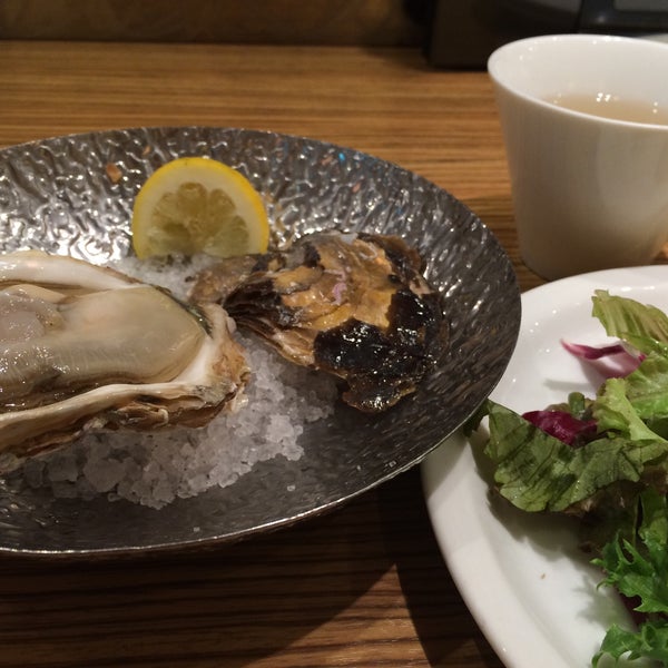 Photo taken at Oyster Table by chuumee on 9/6/2015