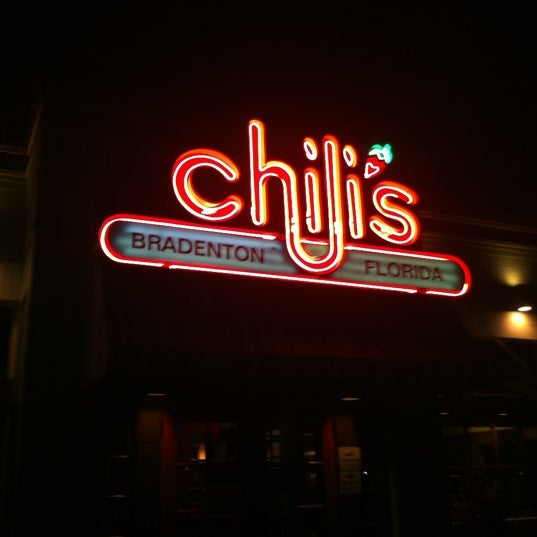 Photo taken at Chili&#39;s Grill &amp; Bar by MJ on 11/17/2012