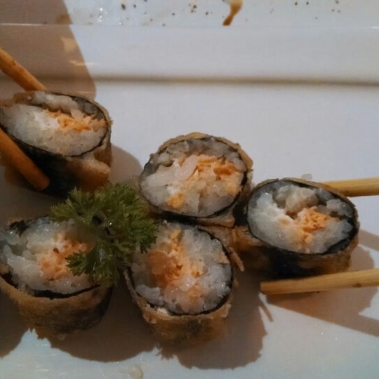 Foto tirada no(a) Oshi Sushi por Alessandro F. em 4/7/2014