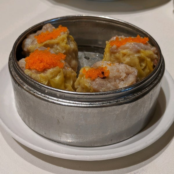 1/20/2020 tarihinde Kim L.ziyaretçi tarafından Lunasia Chinese Cuisine'de çekilen fotoğraf