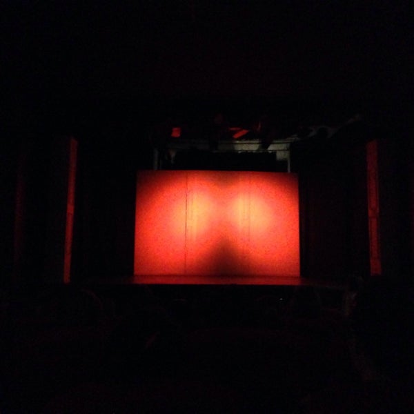 Foto diambil di Ali Poyrazoğlu Tiyatrosu oleh 👑✨IŞIK CEREN E.Y✨👑 pada 5/30/2015