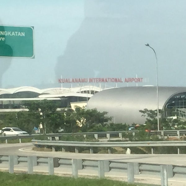 Photo prise au Kualanamu International Airport (KNO) par anne a. le5/4/2015