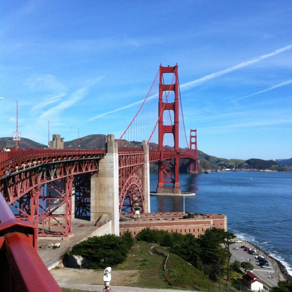 3/23/2013에 nigel k.님이 *CLOSED* Golden Gate Bridge Walking Tour에서 찍은 사진