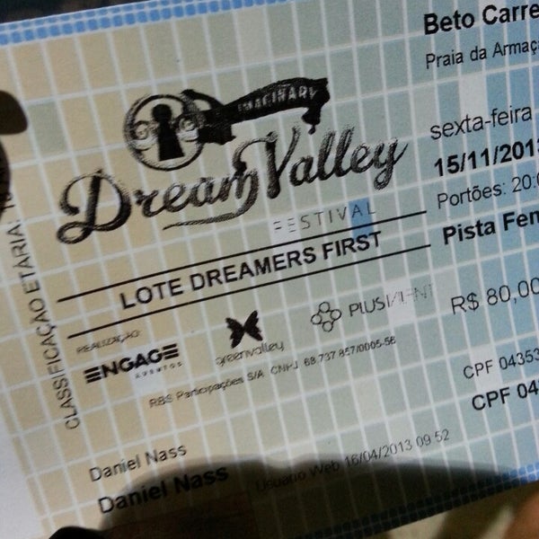 11/16/2013 tarihinde Camila C.ziyaretçi tarafından Dream Valley Festival'de çekilen fotoğraf