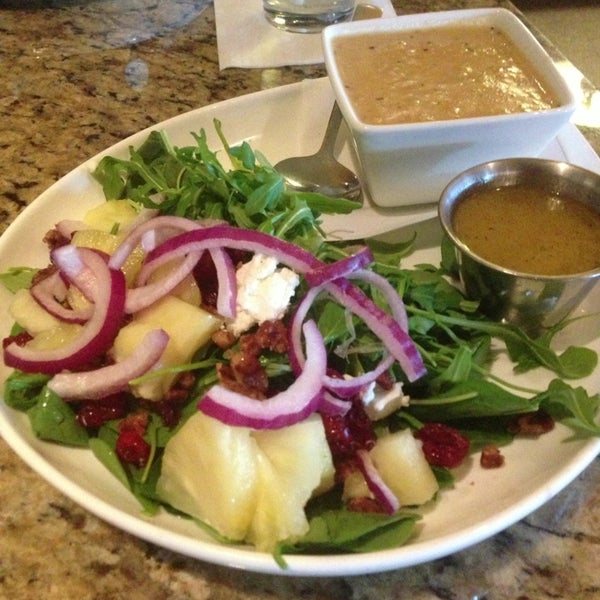 Baker's Crust American Restaurant in Chesapeake