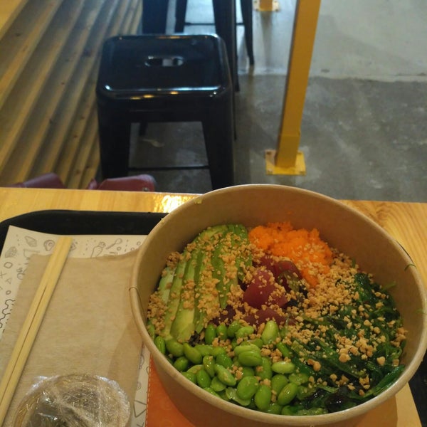 Photo taken at Temakery | Fast Casual Food by Sasha G. on 4/6/2018