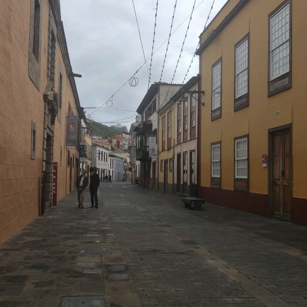 Снимок сделан в San Cristóbal de La Laguna пользователем Sasha G. 1/1/2021