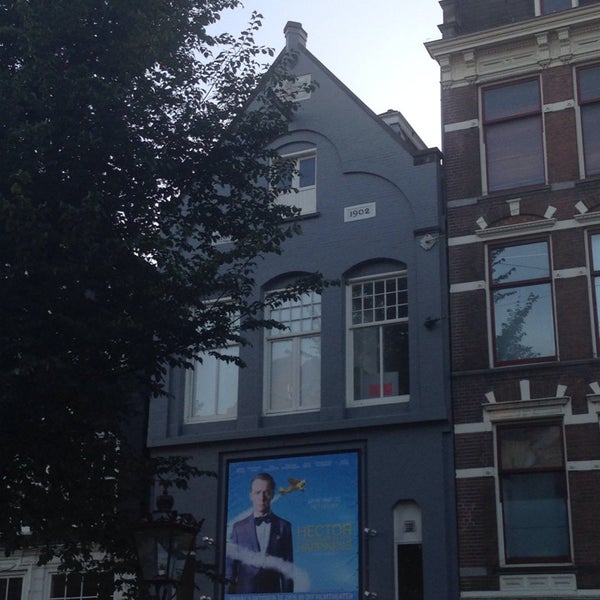Foto diambil di De Uitkijk oleh Sasha G. pada 10/11/2014