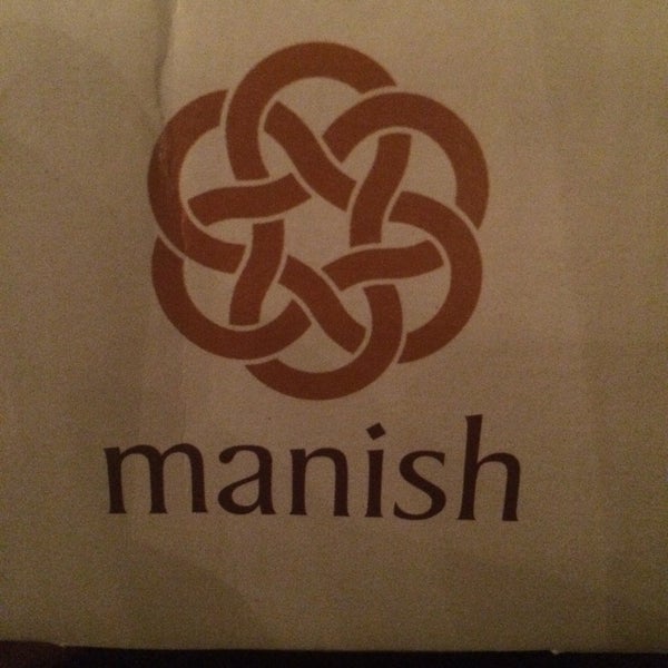 Photo taken at Manish Restaurante by Lúcia G. on 3/24/2016