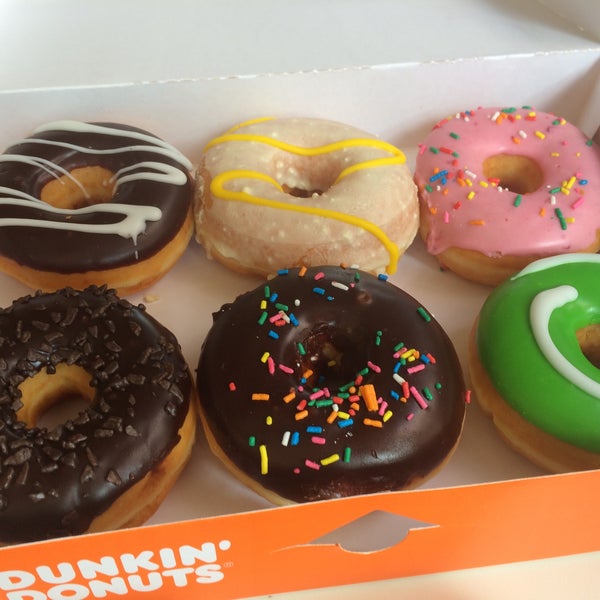 6/24/2015 tarihinde Fabio T.ziyaretçi tarafından Dunkin&#39; Donuts'de çekilen fotoğraf