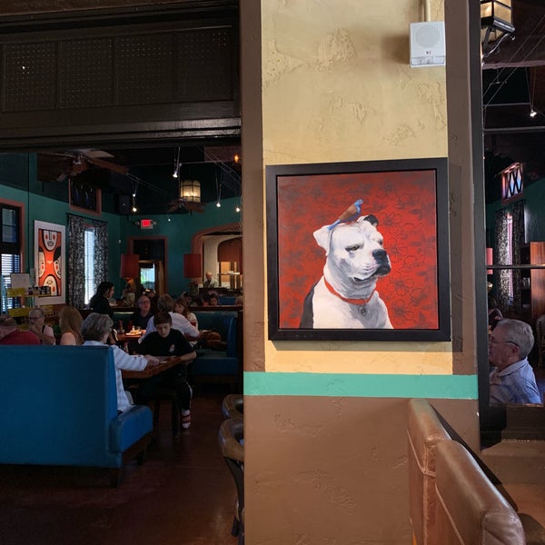 Foto tomada en La Grande Orange Café  por Laura B. el 7/27/2019