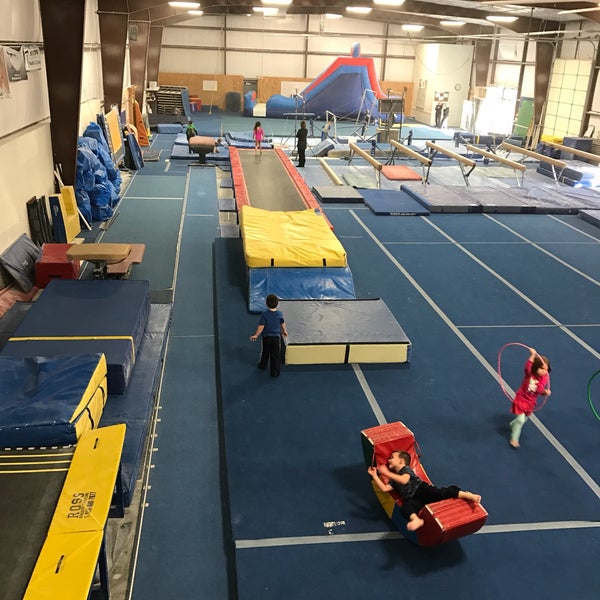 Edge Gymnastics Liberty, MO'da fotoğraflar