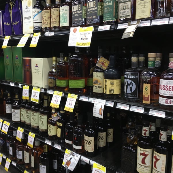 Photos at Gomer's Midtown Liquor Store in Kansas City