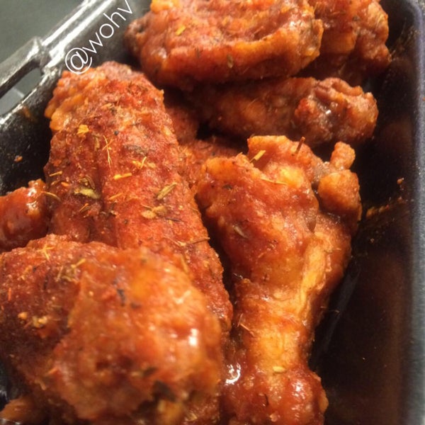 Wings Over Happy Valley Local de alitas