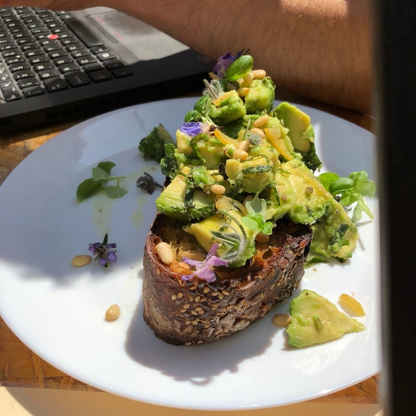 Best brunch in Dalston. Loads of vegan options and easy to make things veggie/vegan. Large outdoor space so perfect in the sun. Great WiFi so you can work outside.  DREAMY.