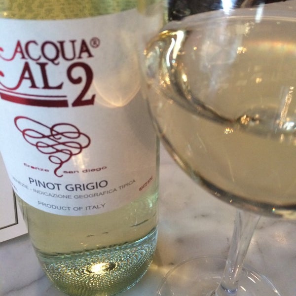 Pinot Grigio perfect for a 93 degree day in San Diego #sdbabel #wine Italian @toast