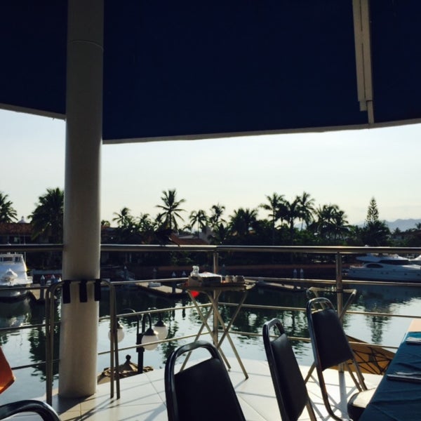 รูปภาพถ่ายที่ Vamar Vallarta Marina &amp; Beach Resort โดย Viviana เมื่อ 7/19/2015