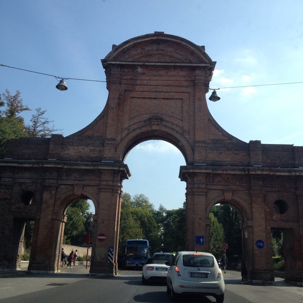 Piazzale delle Medaglie D'oro Ferrara, EmiliaRomagna Piazzale delle Medaglie D'oro Ferrara, EmiliaRomagna