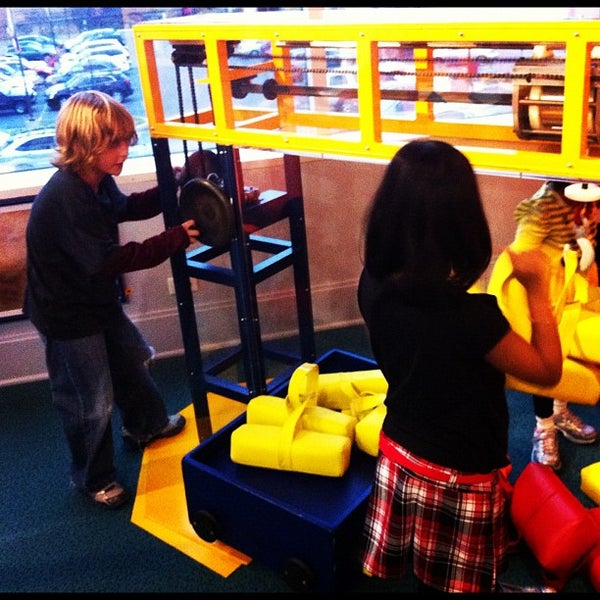 Foto tomada en DuPage Children&#39;s Museum  por Jeff K. el 11/3/2012
