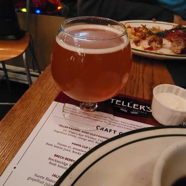 Photo taken at Teller&#39;s Taproom &amp; Kitchen by Nathan on 12/29/2022