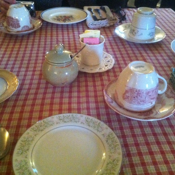 The Talking Teacup (Now Closed) 301 W Butler Ave