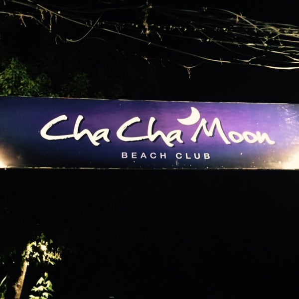 Das Foto wurde bei Cha Cha Moon Beach Club von Isabelle N. am 10/10/2015 aufgenommen