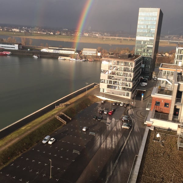 Das Foto wurde bei INNSIDE Düsseldorf Hafen von Sven P. am 2/21/2015 aufgenommen