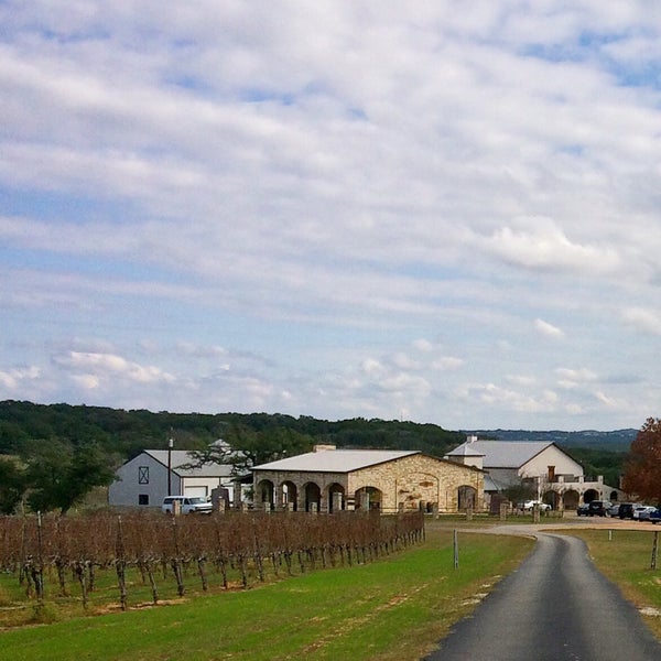 Снимок сделан в Flat Creek Estate Winery &amp; Vineyard пользователем Patrizio 12/13/2014