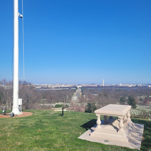 2/26/2023 tarihinde Tim S.ziyaretçi tarafından Arlington House'de çekilen fotoğraf