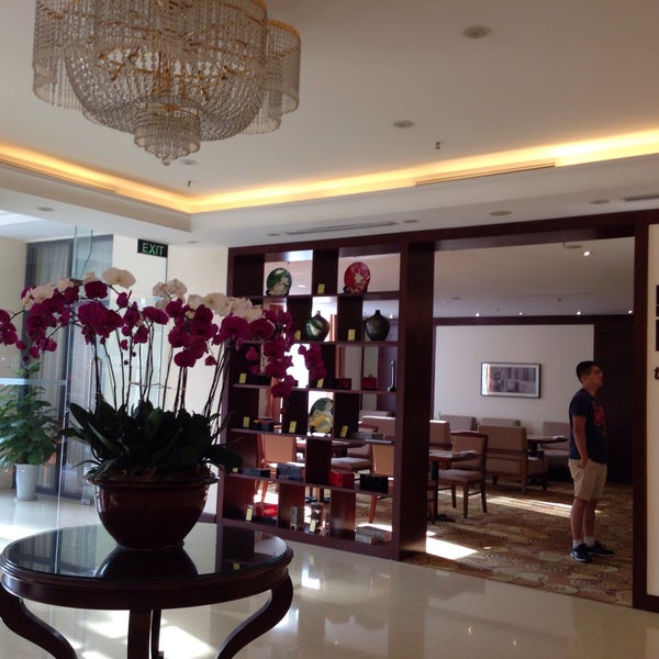 Photo taken at Hilton Garden Inn Hanoi by Christina P. on 11/16/2016