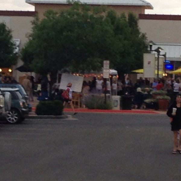 Foto scattata a Plaza Cafe Southside da The Santa Fe VIP il 7/6/2014