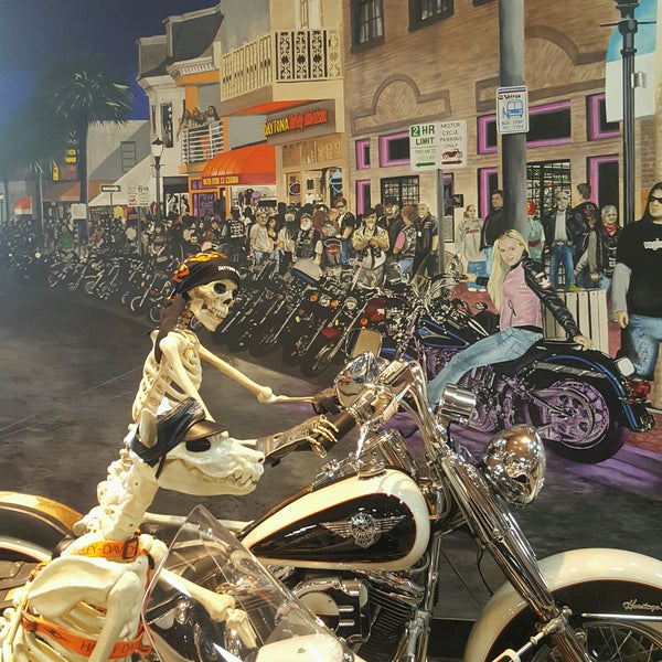 Das Foto wurde bei Bruce Rossmeyer&#39;s Daytona Harley-Davidson von Bertha Lotje R. am 10/13/2016 aufgenommen