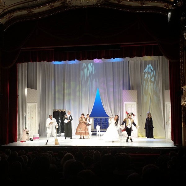 Foto scattata a Teatrul Regina Maria da Viorel C. il 10/15/2014