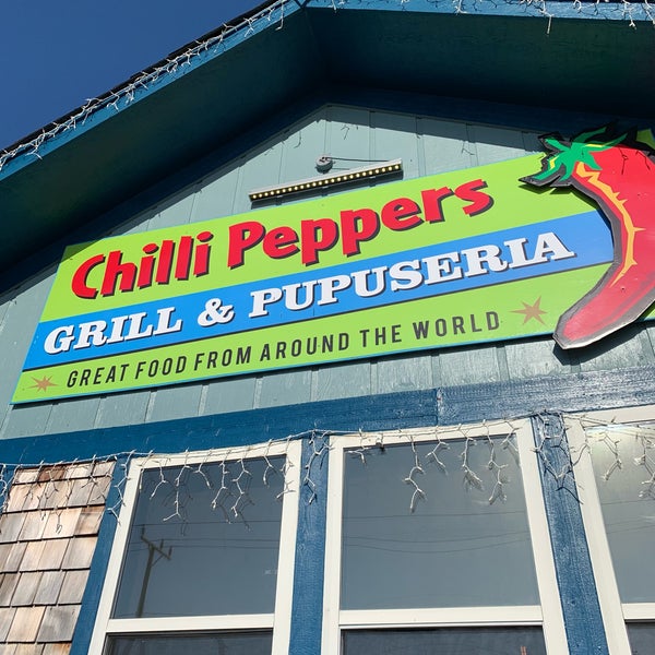 Снимок сделан в Chilli Peppers Coastal Grill пользователем Andy F. 10/12/2019