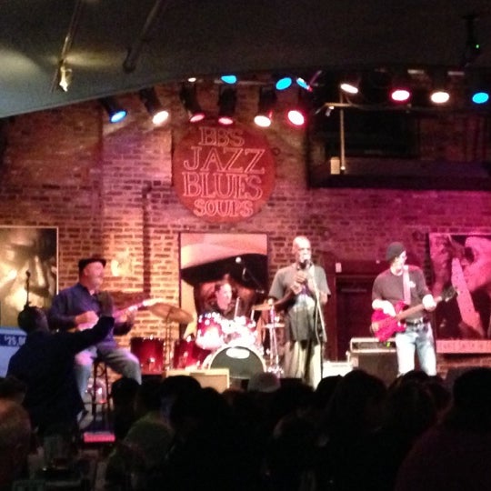 รูปภาพถ่ายที่ BB&#39;s Jazz, Blues &amp; Soups โดย Anthony R. เมื่อ 11/5/2012