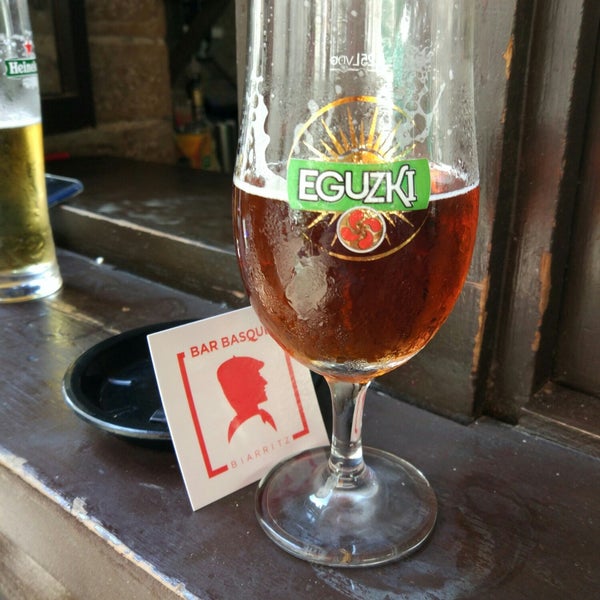 Foto diambil di Le Bar Basque oleh Robi F. pada 8/5/2018