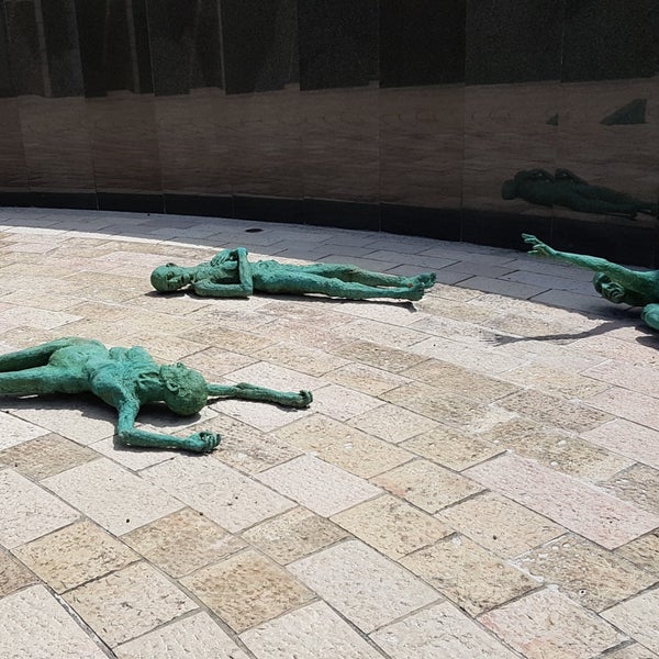 Photo prise au Holocaust Memorial of the Greater Miami Jewish Federation par Юрий С. le6/12/2019