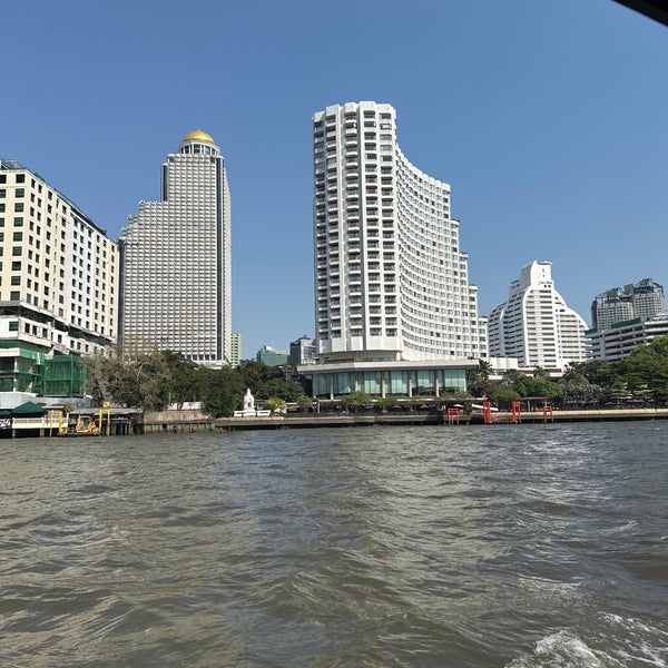 Foto tirada no(a) Shangri-La Hotel, Bangkok por Vangie A. em 3/17/2024