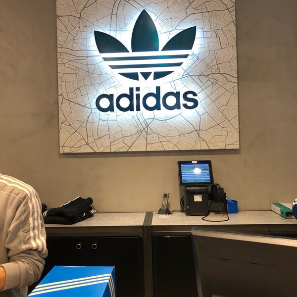 Adidas Brand Core Store Fukuoka 福岡市中央区 Www Aisearch Sg