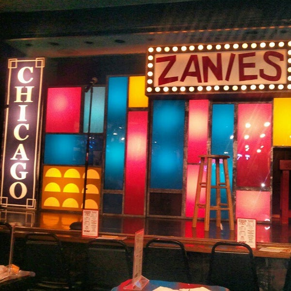 รูปภาพถ่ายที่ Zanies Comedy Club โดย Allison K. เมื่อ 12/4/2012