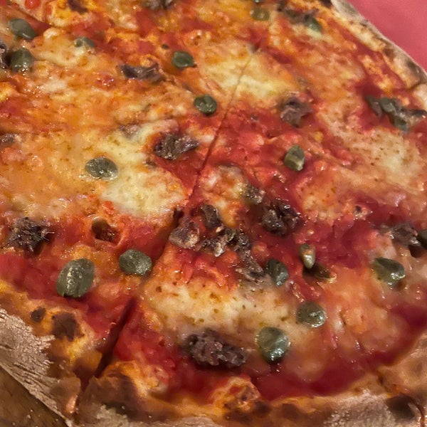 Foto tirada no(a) Why Not Italian Food por Alexa C. em 1/20/2022