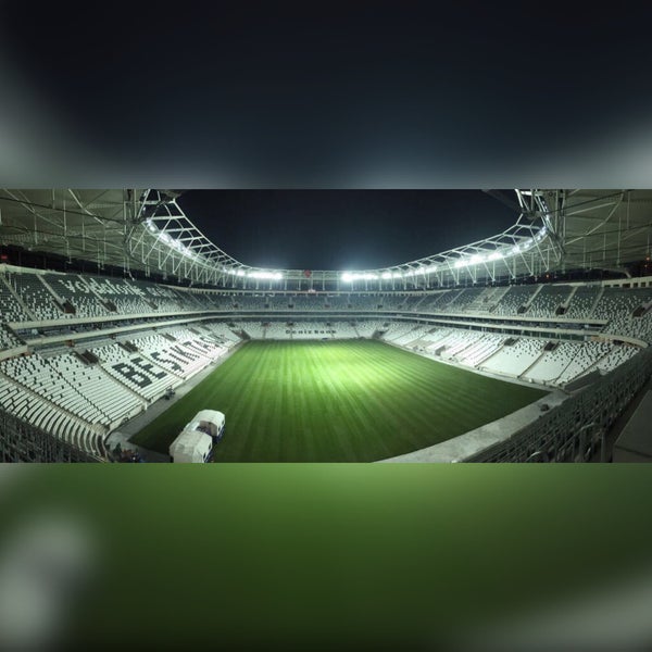 Foto tirada no(a) Tüpraş Stadyumu por EMRAH S. em 3/24/2016
