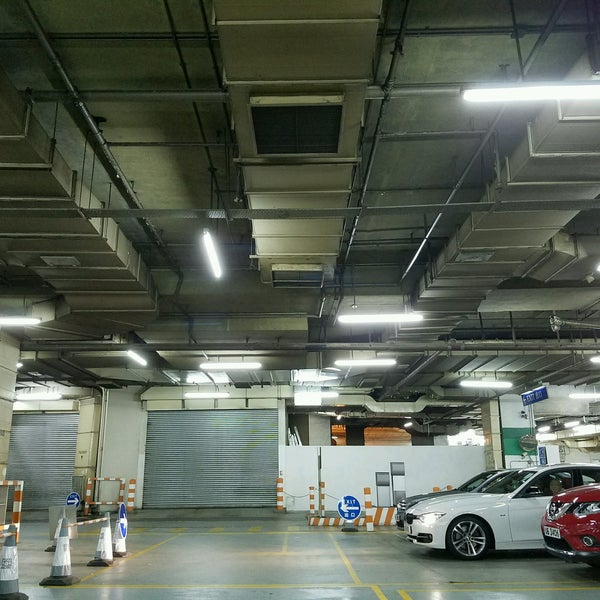 Smart parking square спб. Square parking. Square parking. Dave toy гараж люкс с 6 машинками 32004. Korean parking buildings.