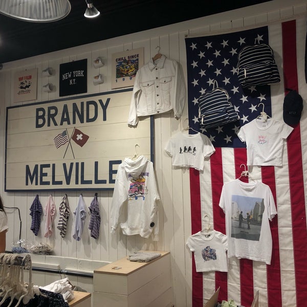 Brandy Melville - Clothing Store in Hackenviertel