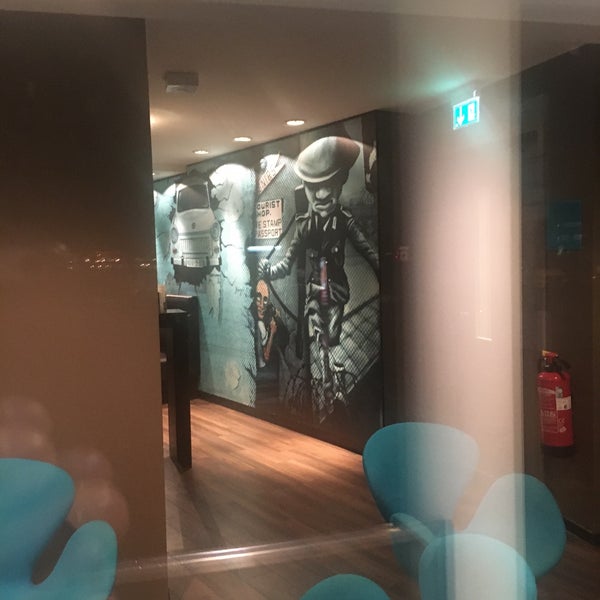 Photo taken at Motel One Berlin-Mitte by Gunther S. on 6/29/2017