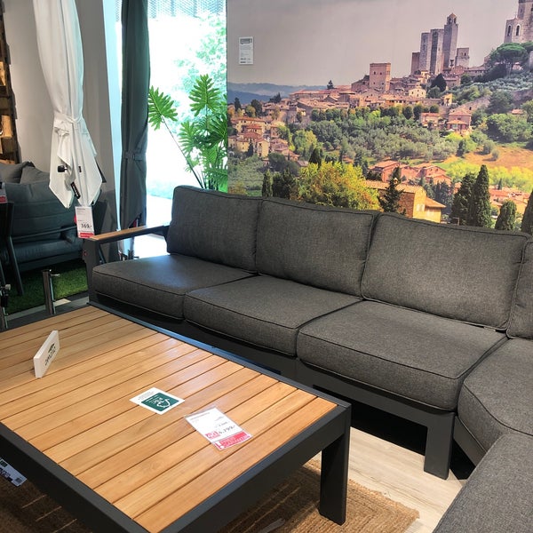 XXXL Neubert Möbel und Einrichtungsgeschäft in Würzburg