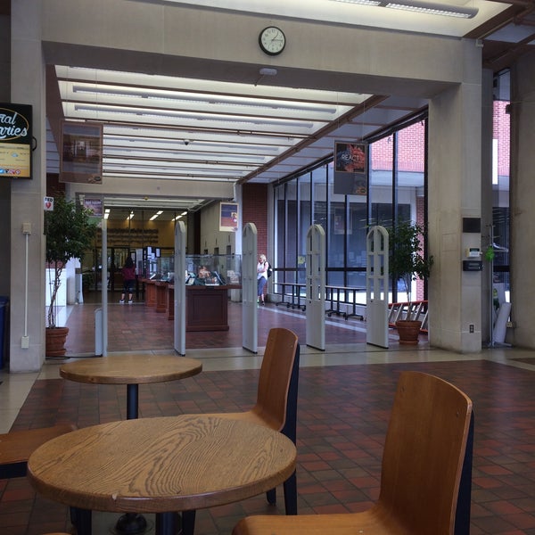 Moody Memorial Library College Library in Baylor University