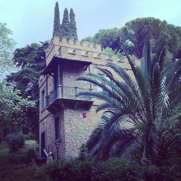 Photo taken at Villa Sciarra by Enrico R. on 4/27/2013